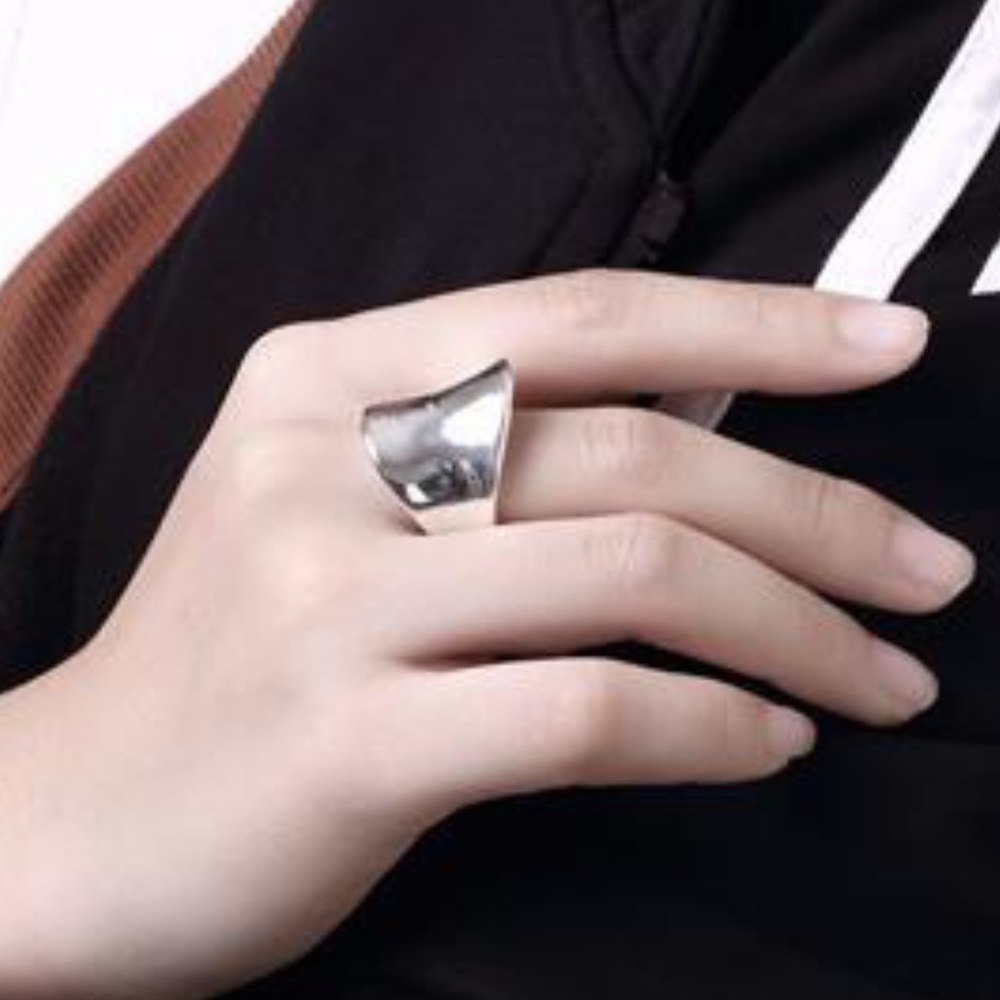 Gorgeous silver statement ring - Picture 2 of 4